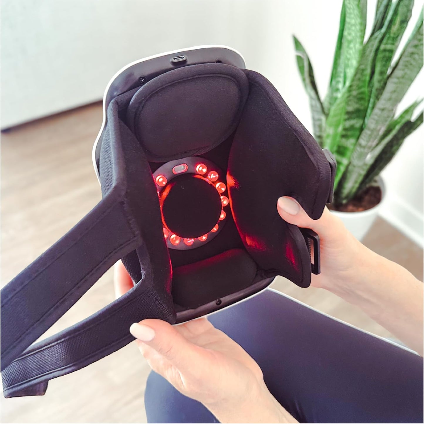Votvy  Knee Massager Joint Pain Relief with Red Light Heat Massage Therapy